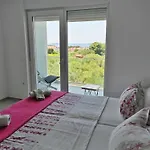 Villa With Pool And Mesmerizing Sea View *